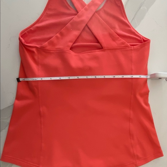 🔥Lululemon Tank Top Size 6🔥 - Picture 4 of 4
